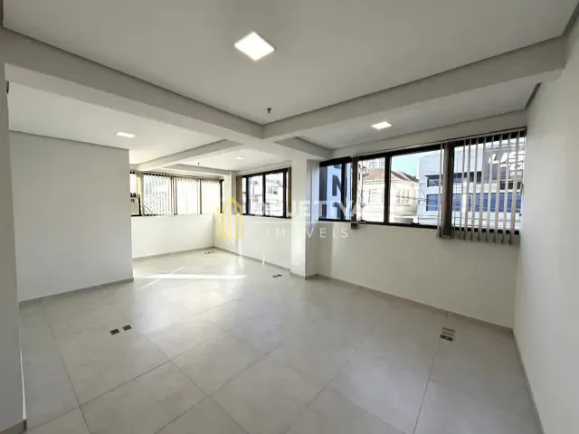 Sala com 48m², à venda, no bairro Centro em Novo Hamburgo