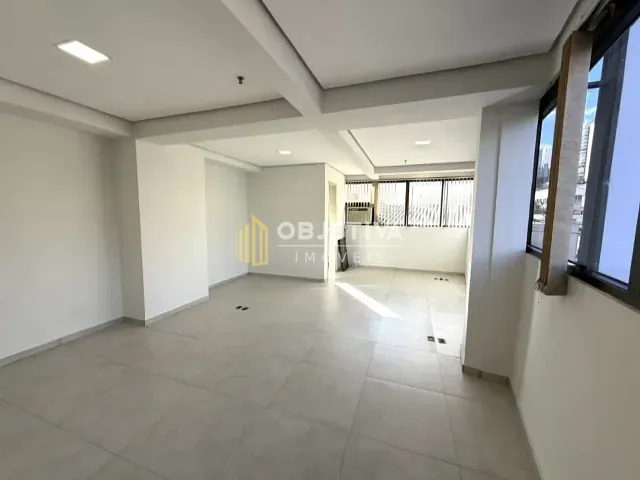 Sala com 48m², à venda, no bairro Centro em Novo Hamburgo