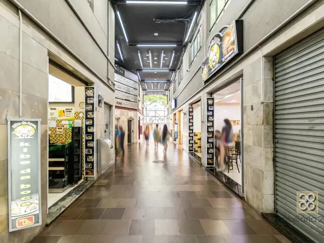 Sala à venda, no bairro Centro em Curitiba