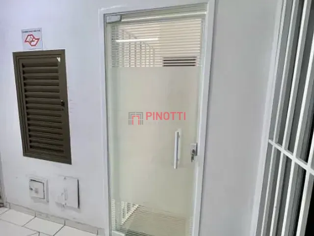 Sala à venda ou para alugar, no bairro Centro em São Bernardo do Campo