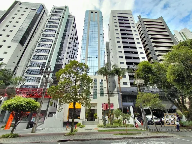 Sala para alugar, no bairro Batel em Curitiba