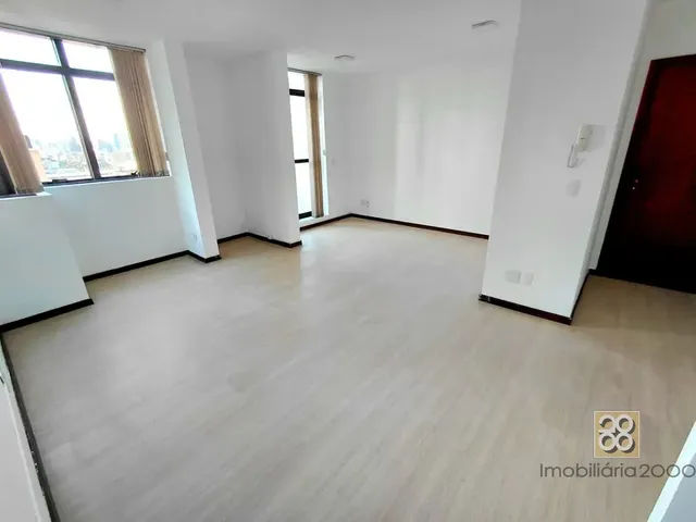Sala para alugar, no bairro Batel em Curitiba