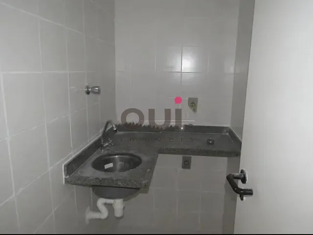 Sala com 70m², à venda, no bairro Moema em São Paulo