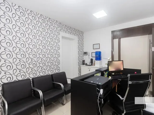 Sala à venda, no bairro Centro em Curitiba