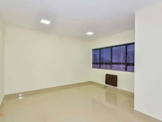 Sala para alugar, no bairro Portão em Curitiba