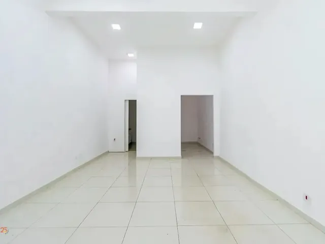 Sala à venda, no bairro Cristo Rei em Curitiba