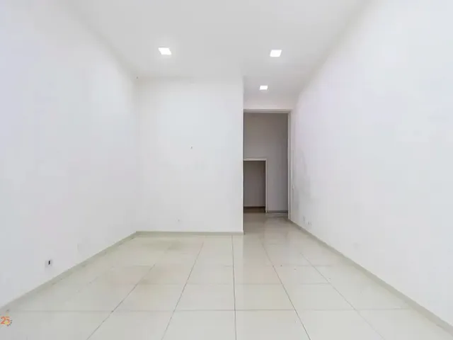 Sala à venda, no bairro Cristo Rei em Curitiba