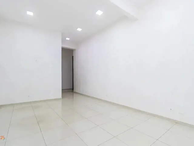 Sala à venda, no bairro Cristo Rei em Curitiba