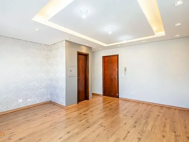 Sala à venda, no bairro Portão em Curitiba