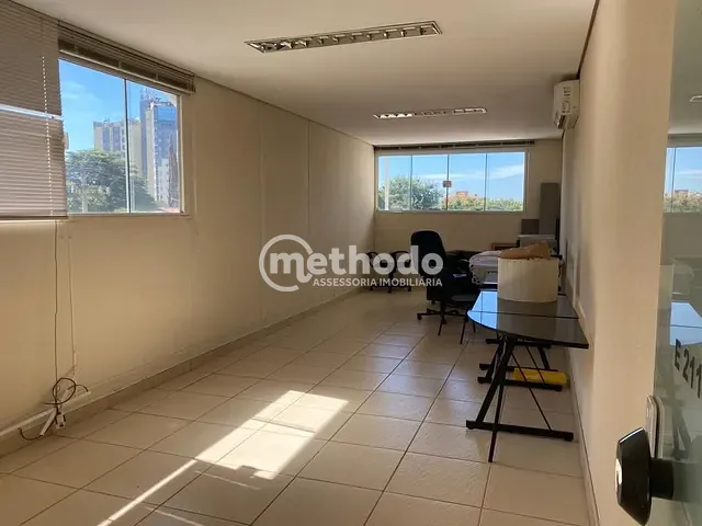 Sala com 27m², para alugar, no bairro Mansões Santo Antônio em Campinas