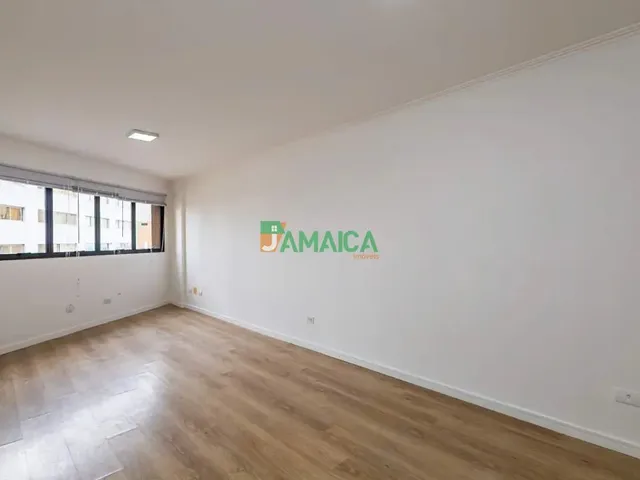 Sala com 76m², para alugar, no bairro Mercês em Curitiba