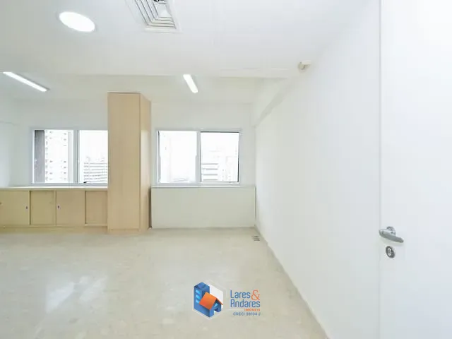 Sala com 28m², à venda, no bairro Bela Vista em São Paulo