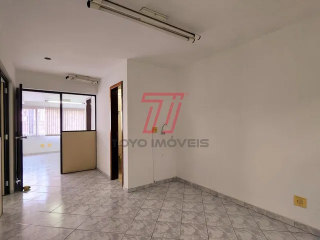 Sala à venda, no bairro Portão em Curitiba