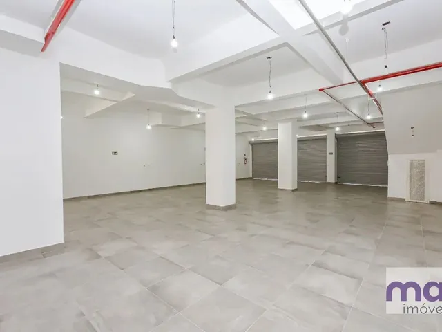 Sala para alugar, no bairro Hauer em Curitiba