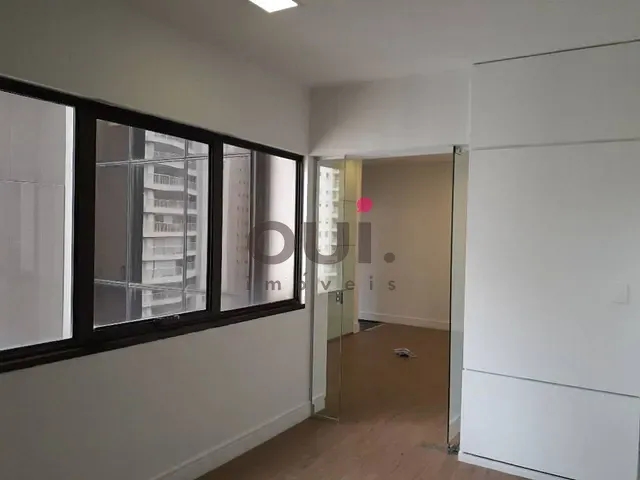 Sala à venda ou para alugar, no bairro Brooklin Paulista em São Paulo
