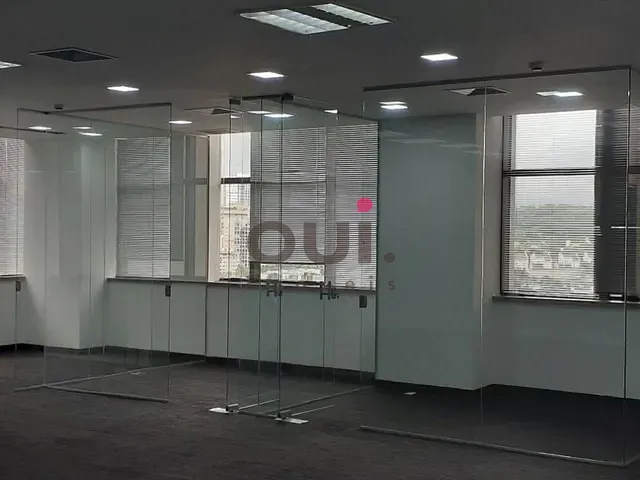 Sala à venda ou para alugar, no bairro Brooklin Paulista em São Paulo