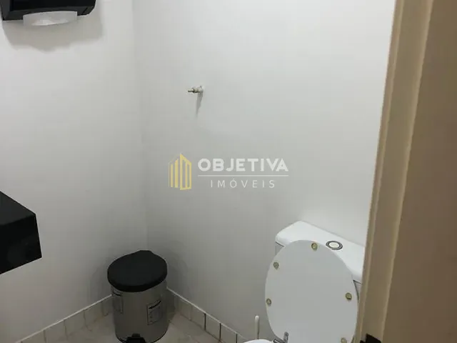 Sala com 59m², à venda ou para alugar, no bairro Petrópolis em Porto Alegre