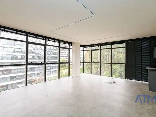 Sala para alugar, no bairro Campina do Siqueira em Curitiba
