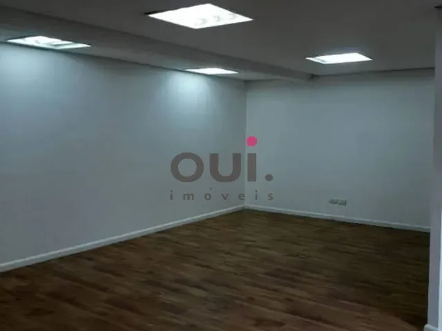 Sala à venda ou para alugar, no bairro Cidade Monções em São Paulo