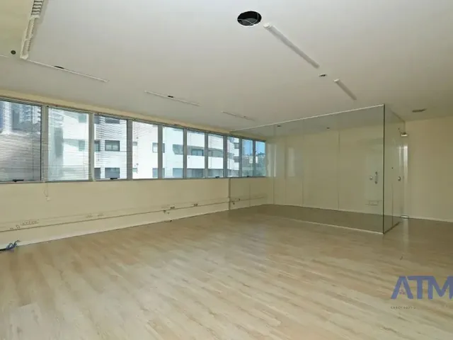 Sala à venda, no bairro Mossunguê em Curitiba