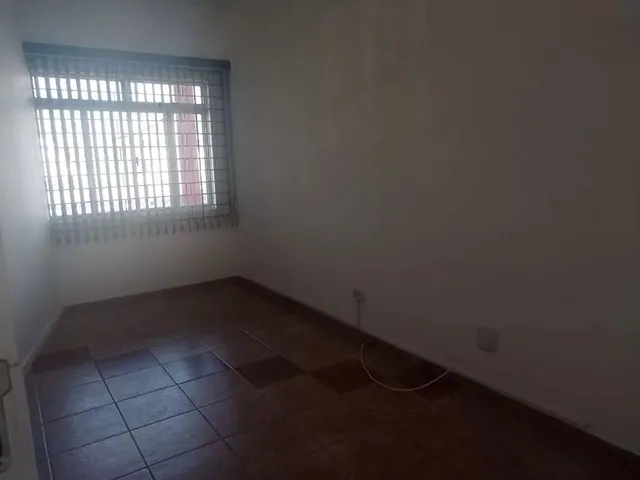 Sala para alugar, no bairro Capão Raso em Curitiba