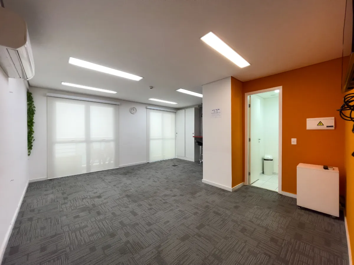 Conjunto comercial para venda em Santo Amaro, 35m²