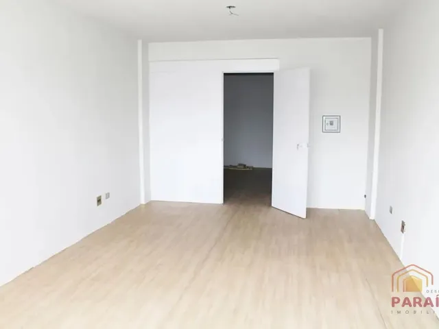 Sala à venda, no bairro Centro em Curitiba