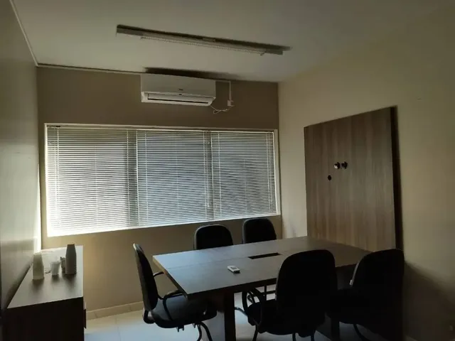 Sala à venda, no bairro Centro em Curitiba