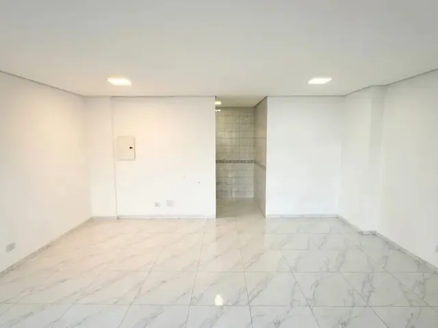 Sala para alugar, no bairro Campina do Siqueira em Curitiba