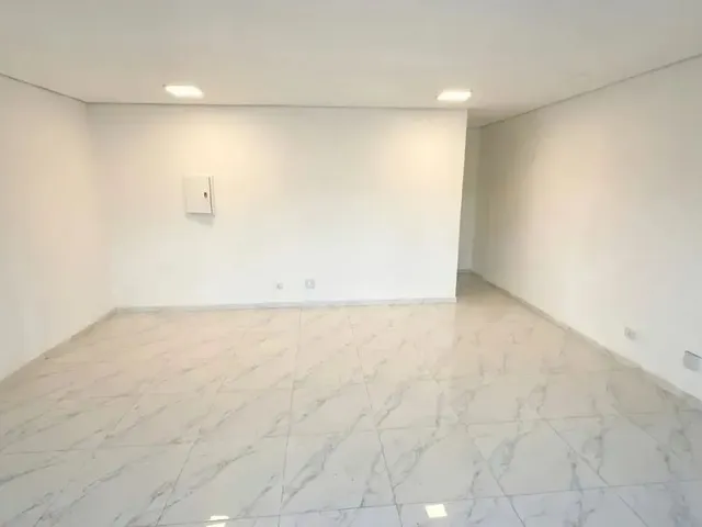 Sala para alugar, no bairro Campina do Siqueira em Curitiba