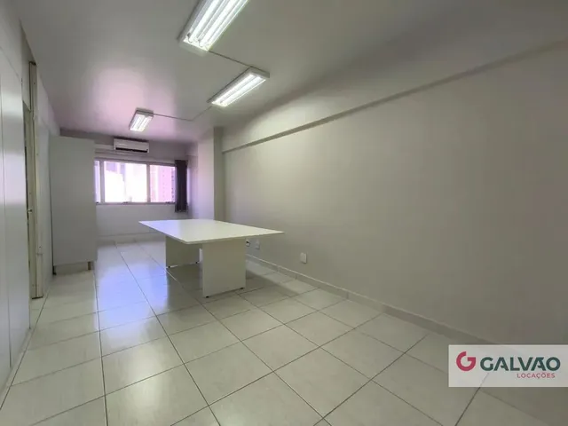 Sala para alugar, no bairro Centro em Curitiba