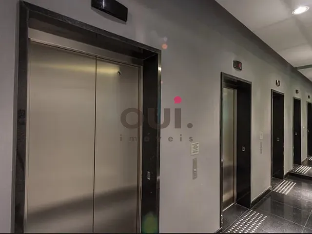 Sala à venda, no bairro Campo Belo em São Paulo