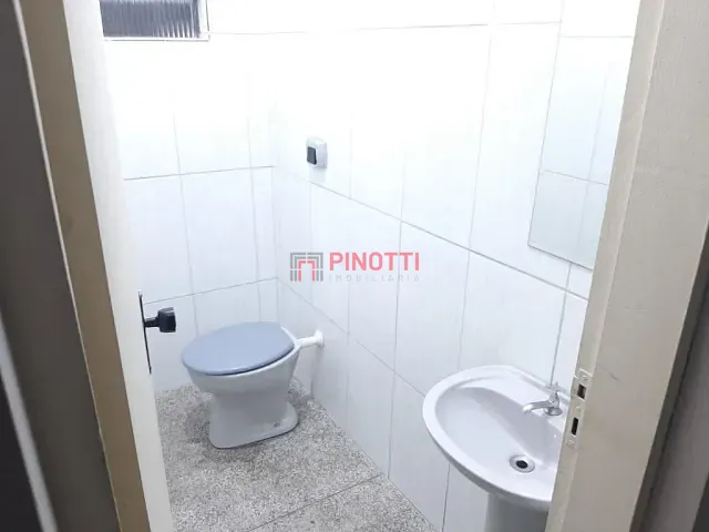 Sala para alugar, no bairro Santa Terezinha em São Bernardo do Campo