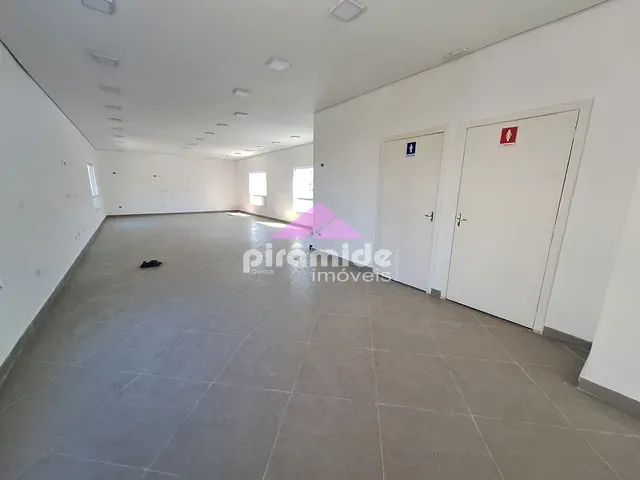 Sala com 116m², para alugar, no bairro Centro em Caraguatatuba