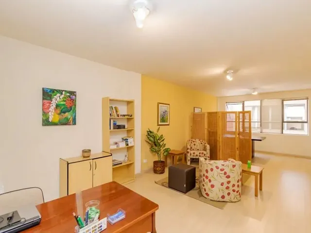 Sala à venda, no bairro Centro em Curitiba