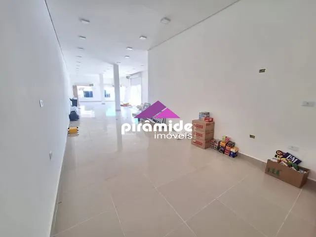 Sala com 112m², para alugar, no bairro Centro em Caraguatatuba