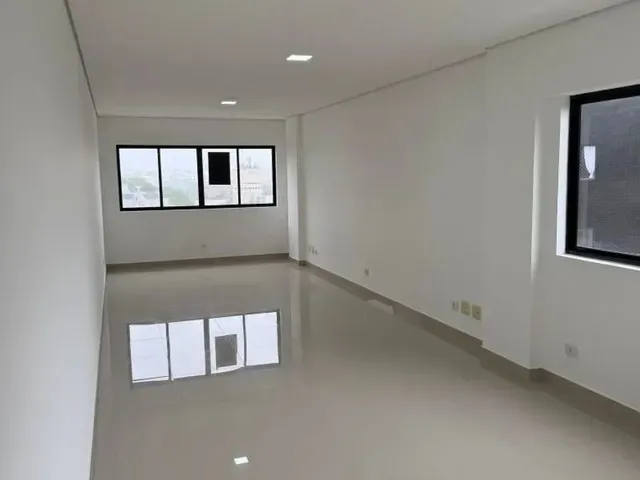 Sala para alugar, no bairro São Francisco em Curitiba