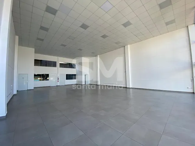 Sala para alugar, no bairro Presidente Médici em Chapecó
