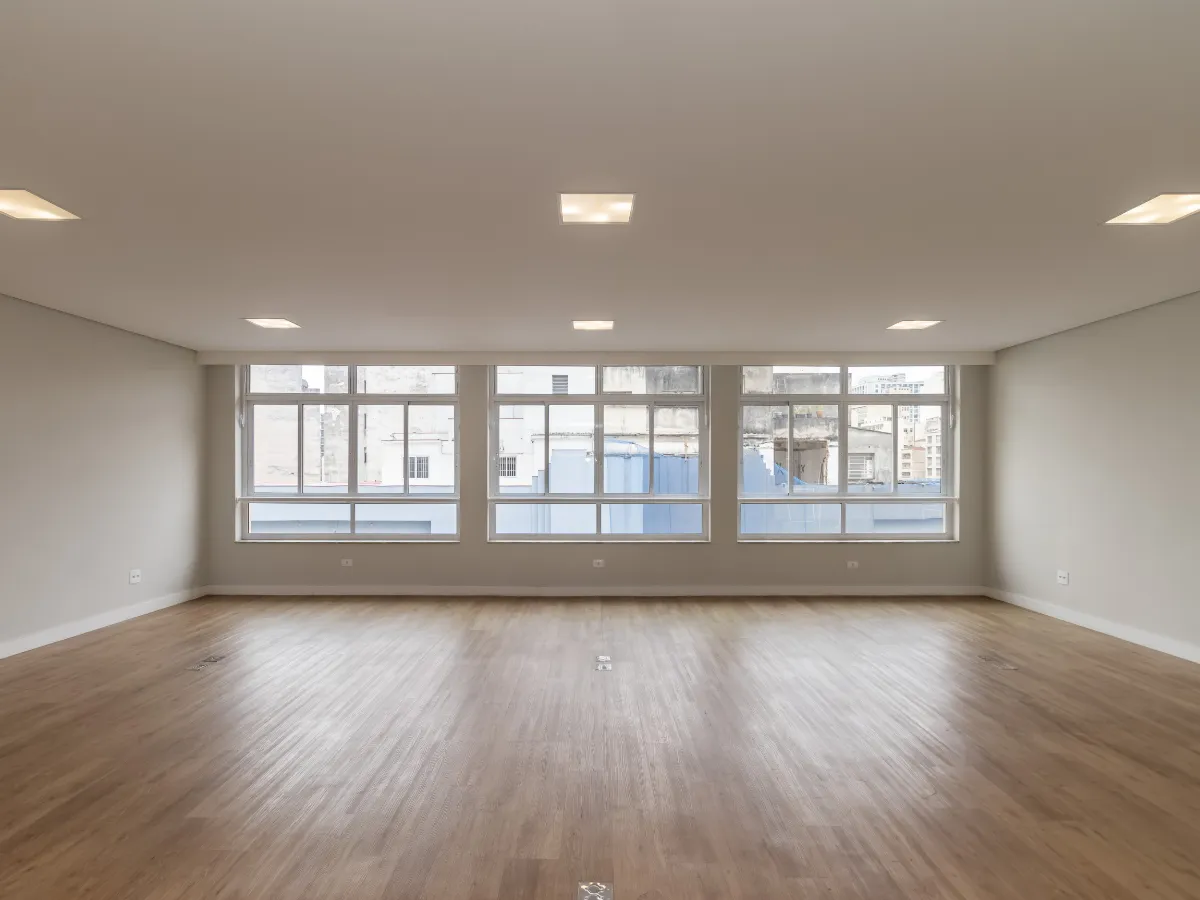 Conjunto comercial para venda em Sé, 150m²