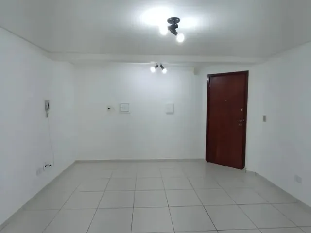 Sala para alugar, no bairro Água Verde em Curitiba
