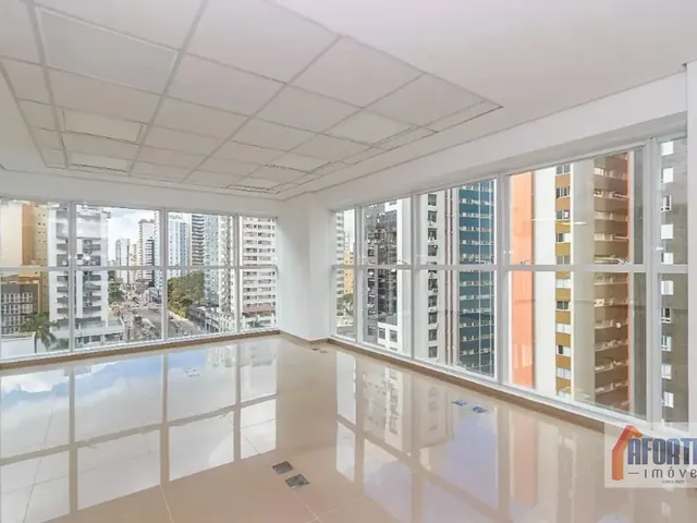 Sala para alugar, no bairro Batel em Curitiba