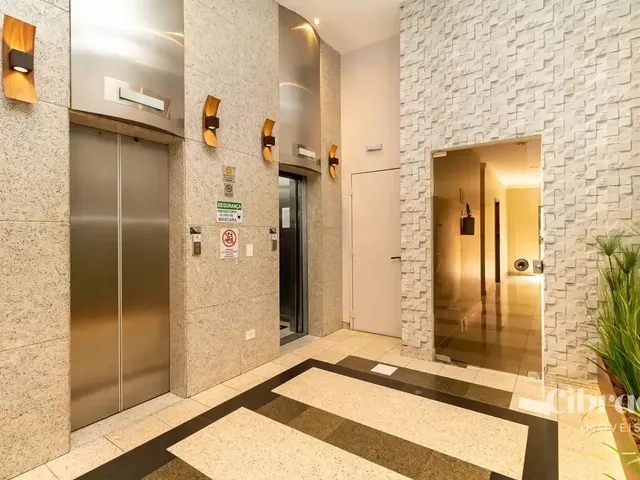 Sala à venda, no bairro Centro em Curitiba