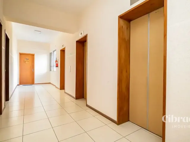 Sala à venda, no bairro Centro em Curitiba