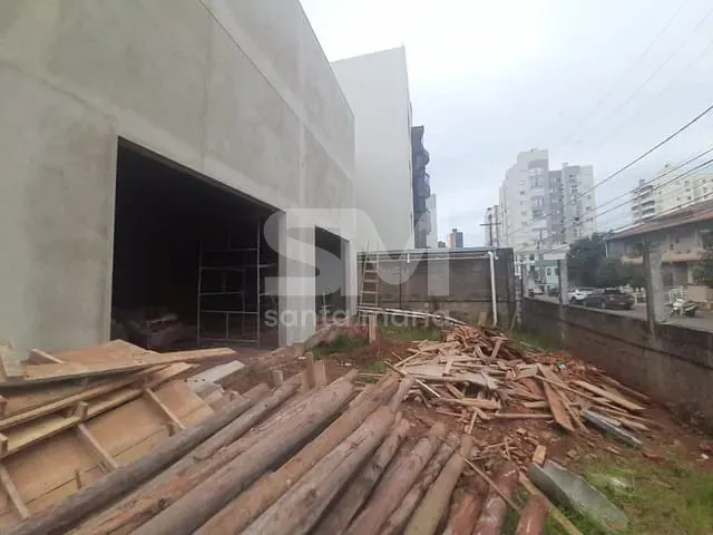 Sala com 183m², para alugar, no bairro Passo dos Fortes em Chapecó