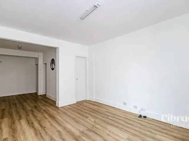 Sala para alugar, no bairro Centro em Curitiba