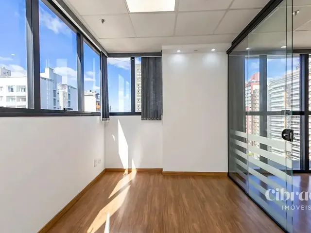 Sala para alugar, no bairro Centro em Curitiba