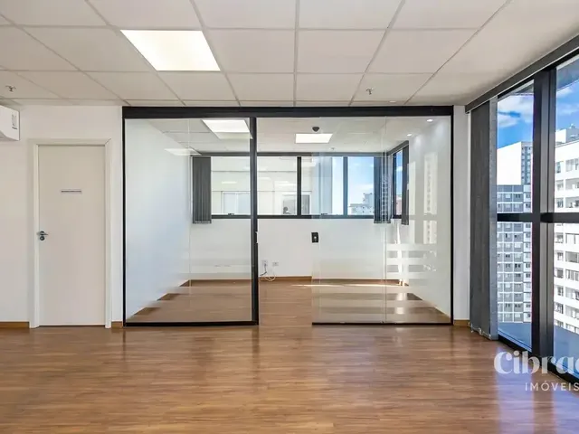 Sala para alugar, no bairro Centro em Curitiba