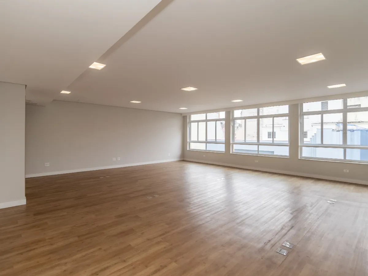 Conjunto comercial para venda em Sé, 150m²