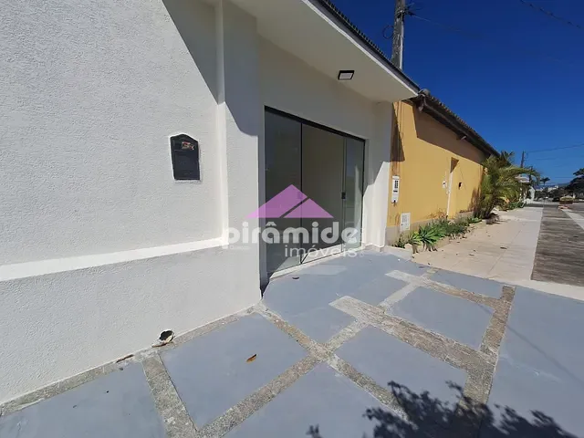 Sala com 20m², para alugar, no bairro Indaiá em Caraguatatuba