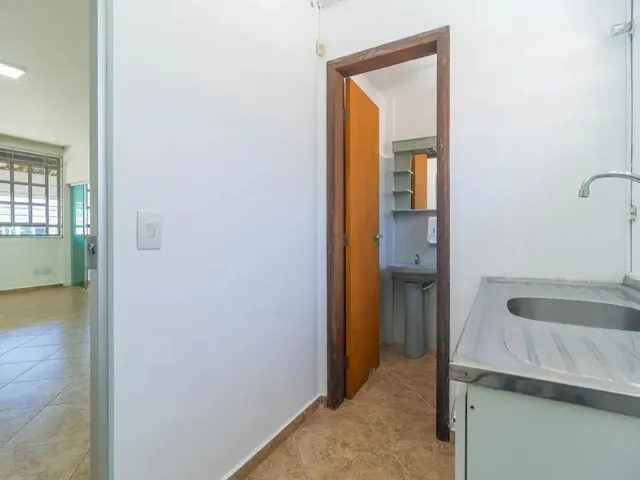 Sala à venda, no bairro Orleans em Curitiba